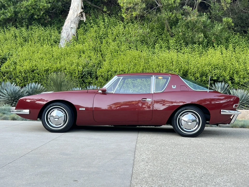 1964 Studebaker Avanti - Image 7 of 31
