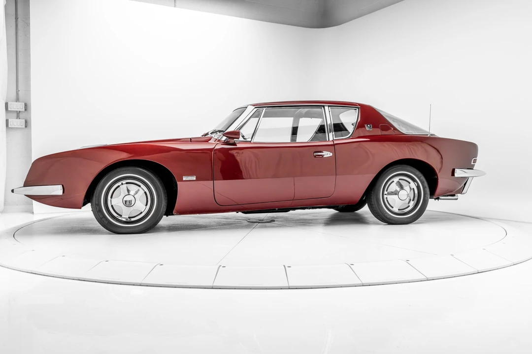 1964 Studebaker Avanti - Image 16 of 31