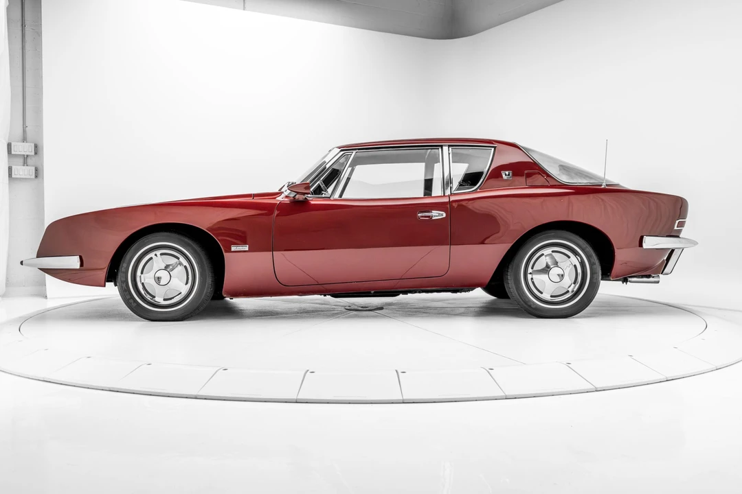 1964 Studebaker Avanti - Image 17 of 31
