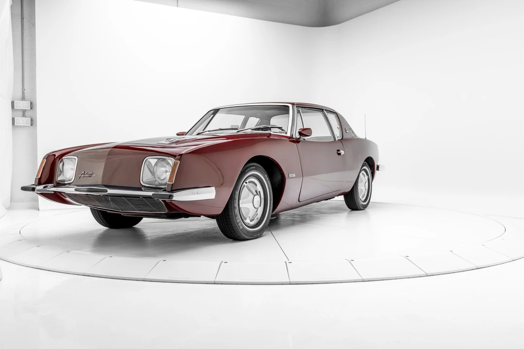 1964 Studebaker Avanti - Image 29 of 31