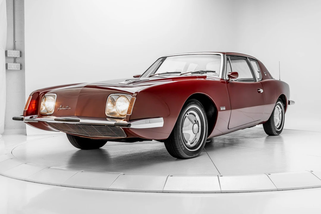 1964 Studebaker Avanti - Image 30 of 31