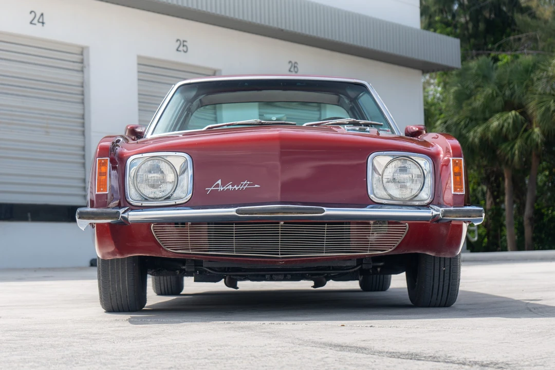 1964 Studebaker Avanti - Image 12 of 31