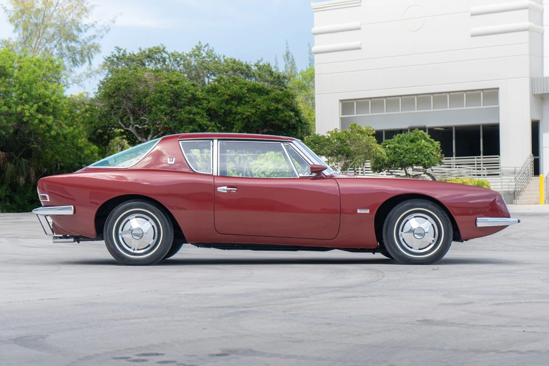 1964 Studebaker Avanti - Image 10 of 31