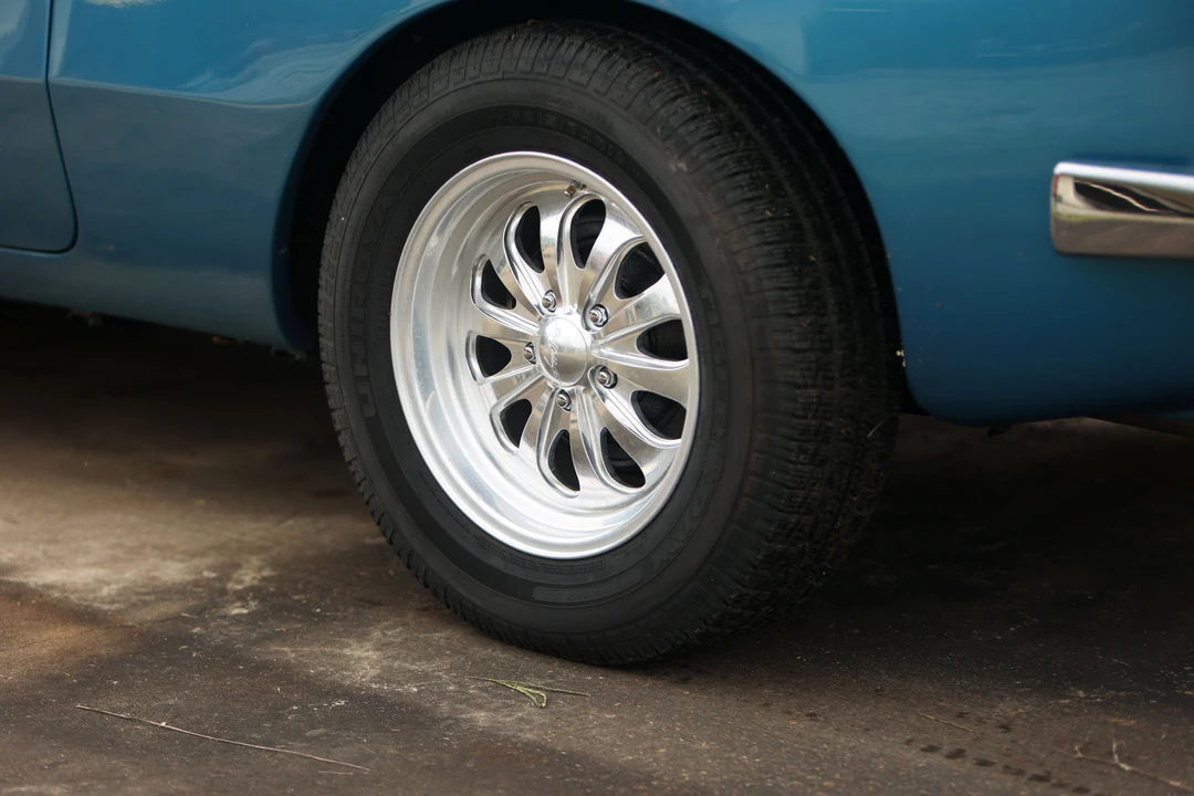1964 Studebaker Avanti - Image 11 of 31
