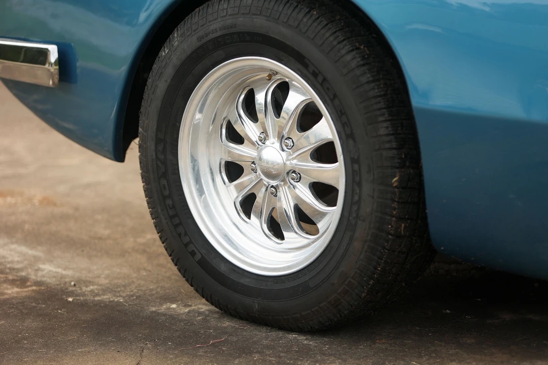 1964 Studebaker Avanti - Image 18 of 31