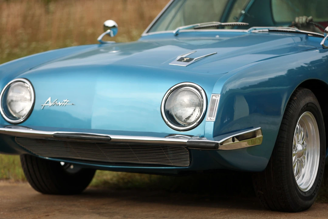 1964 Studebaker Avanti - Image 21 of 31