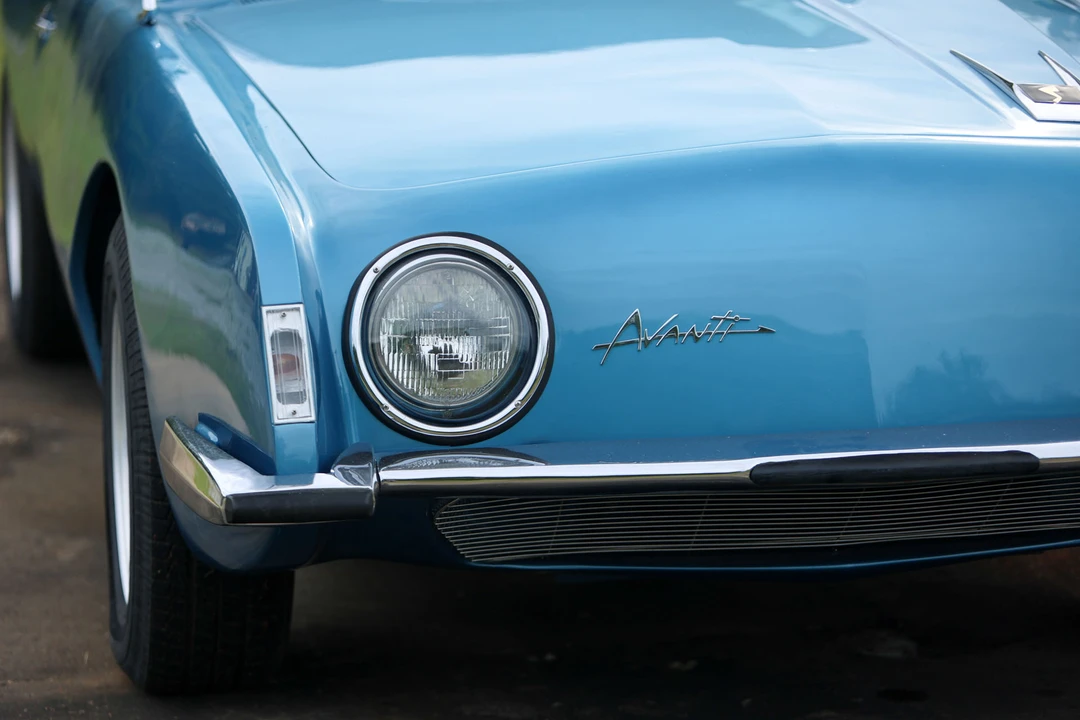 1964 Studebaker Avanti - Image 27 of 31
