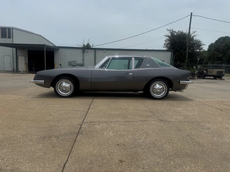 1964 Studebaker Avanti - Image 2 of 31