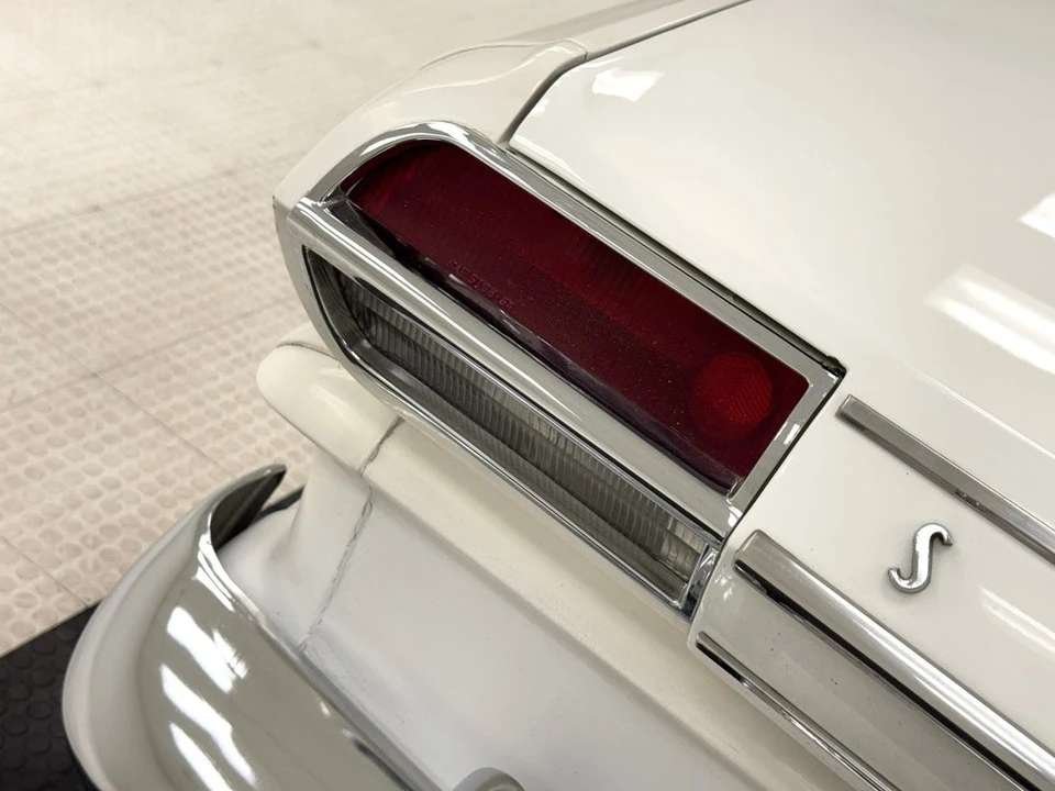 1964 Studebaker Avanti - Image 22 of 31