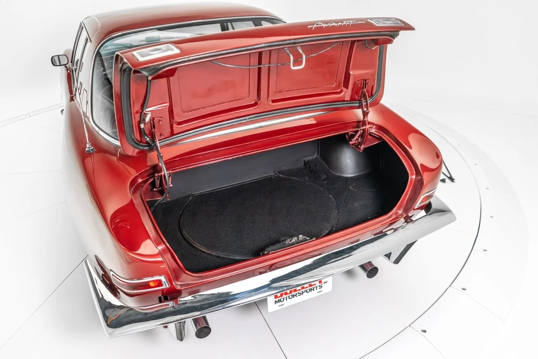 1964 Studebaker Avanti - Image 20 of 21