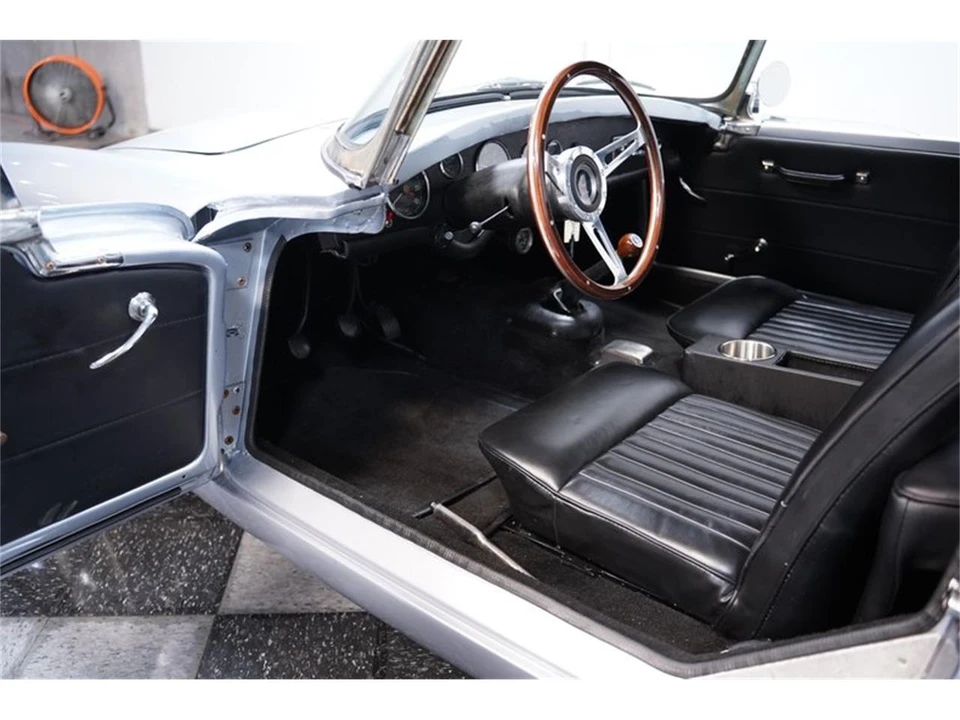 1964 Sunbeam Alpine Series IV - Image 4 of 31