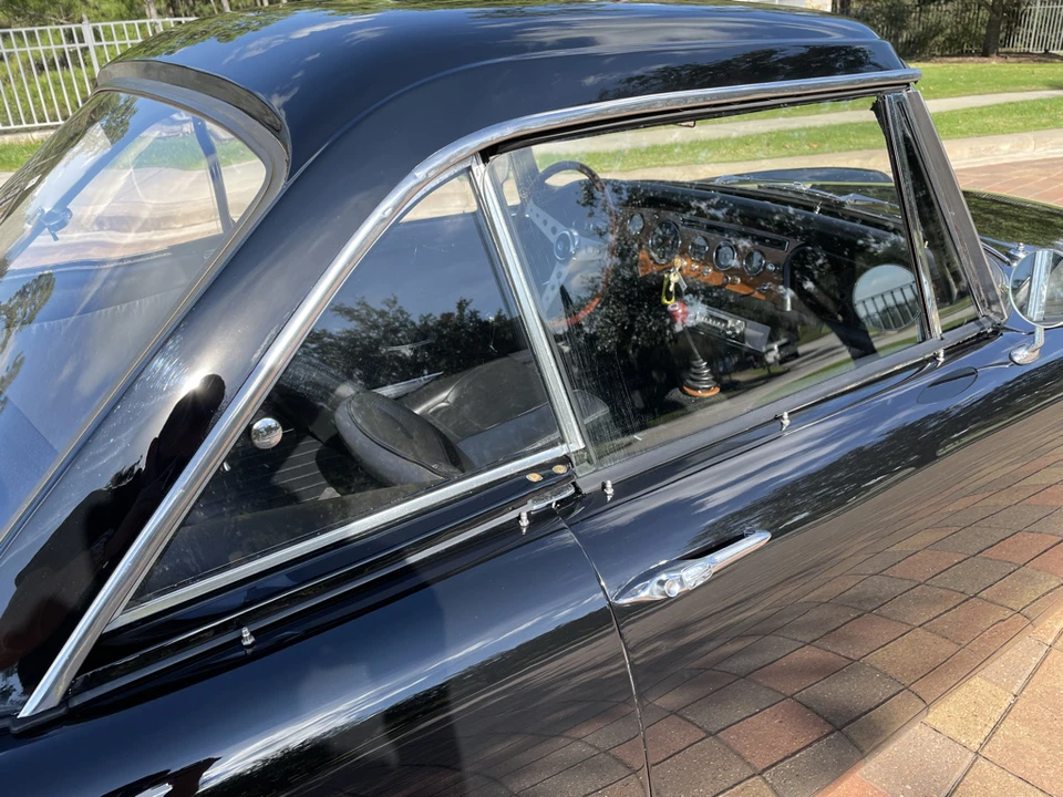 1964 Sunbeam Alpine Series IV - Image 18 of 31