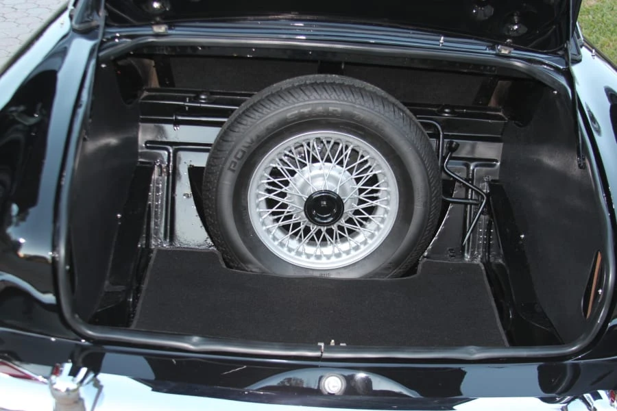1964 Sunbeam Alpine Series IV - Image 7 of 9