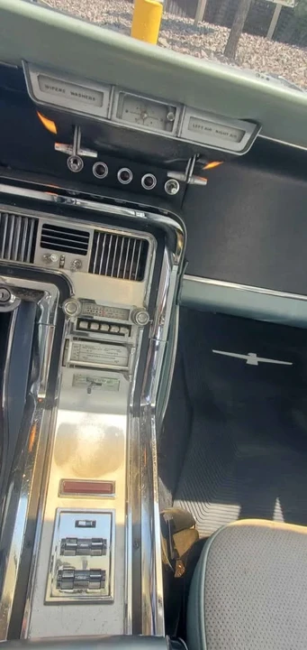 1964 Ford Thunderbird 4th Gen - Image 6 of 10