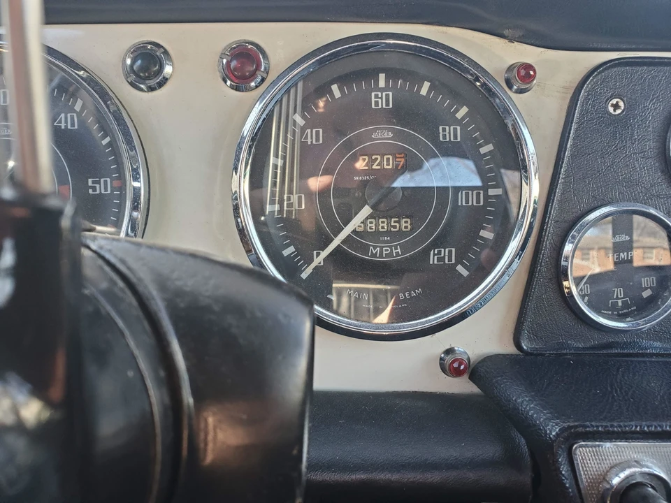 1964 Triumph TR4 - Image 24 of 31