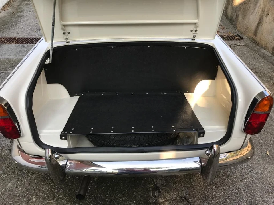 1964 Triumph TR4 - Image 9 of 11
