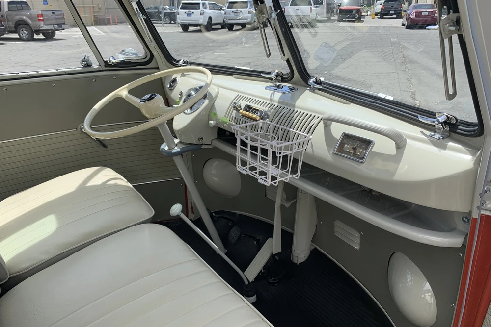 1964 Volkswagen Split-Window Bus - Image 4 of 11