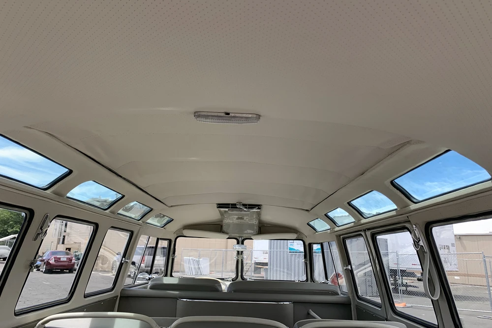 1964 Volkswagen Split-Window Bus - Image 6 of 11