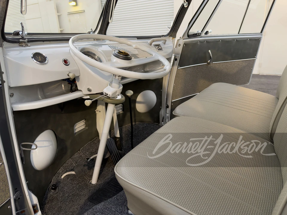 1964 Volkswagen Split-Window Bus - Image 4 of 31