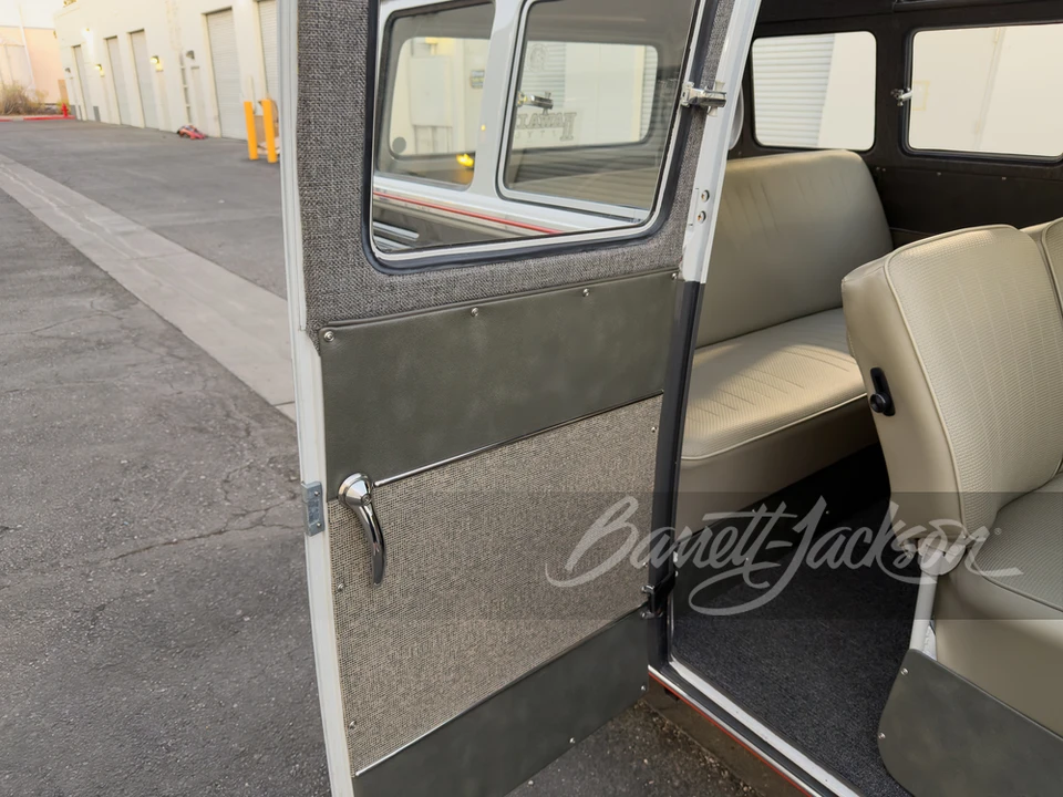 1964 Volkswagen Split-Window Bus - Image 23 of 31