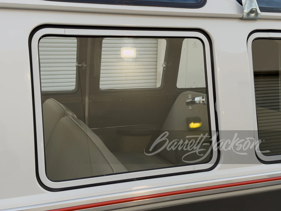 1964 Volkswagen Split-Window Bus - Image 27 of 31