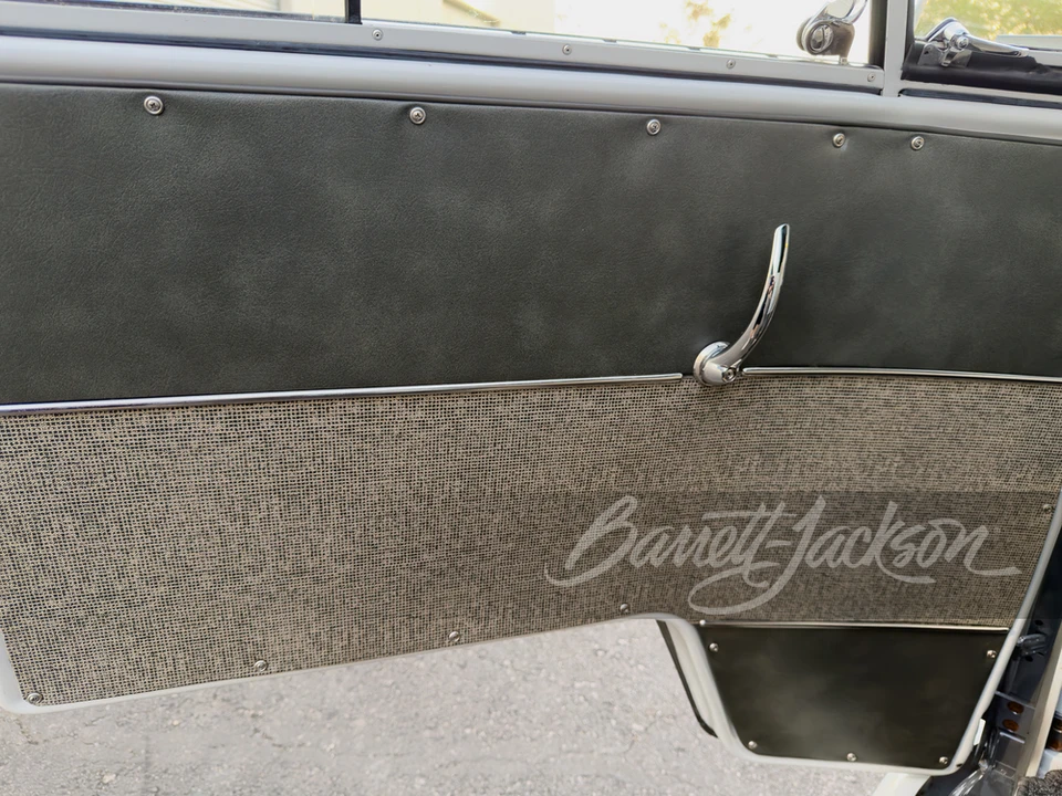 1964 Volkswagen Split-Window Bus - Image 12 of 31