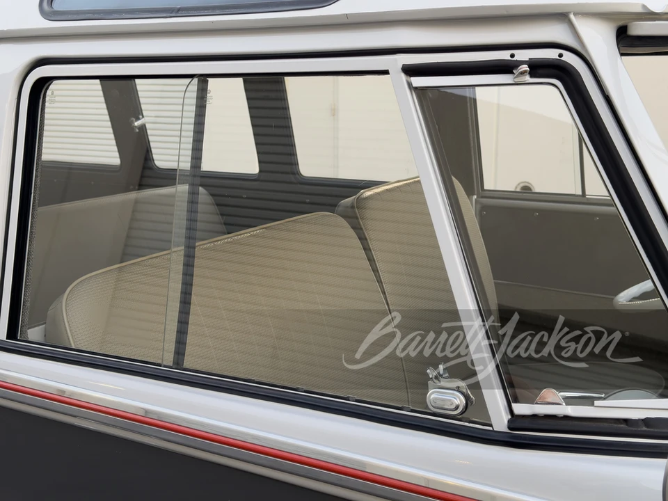 1964 Volkswagen Split-Window Bus - Image 22 of 31