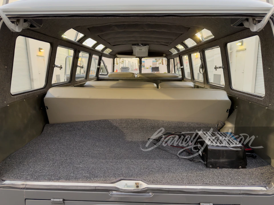 1964 Volkswagen Split-Window Bus - Image 19 of 31
