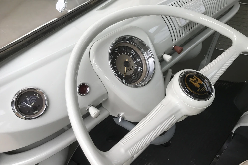 1964 Volkswagen Split-Window Bus - Image 7 of 9
