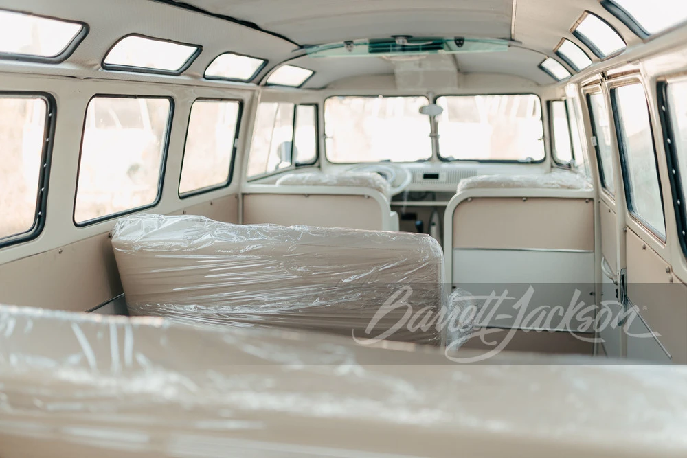 1964 Volkswagen Split-Window Bus - Image 5 of 13