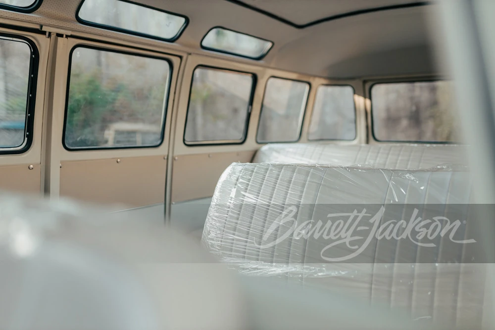 1964 Volkswagen Split-Window Bus - Image 10 of 13
