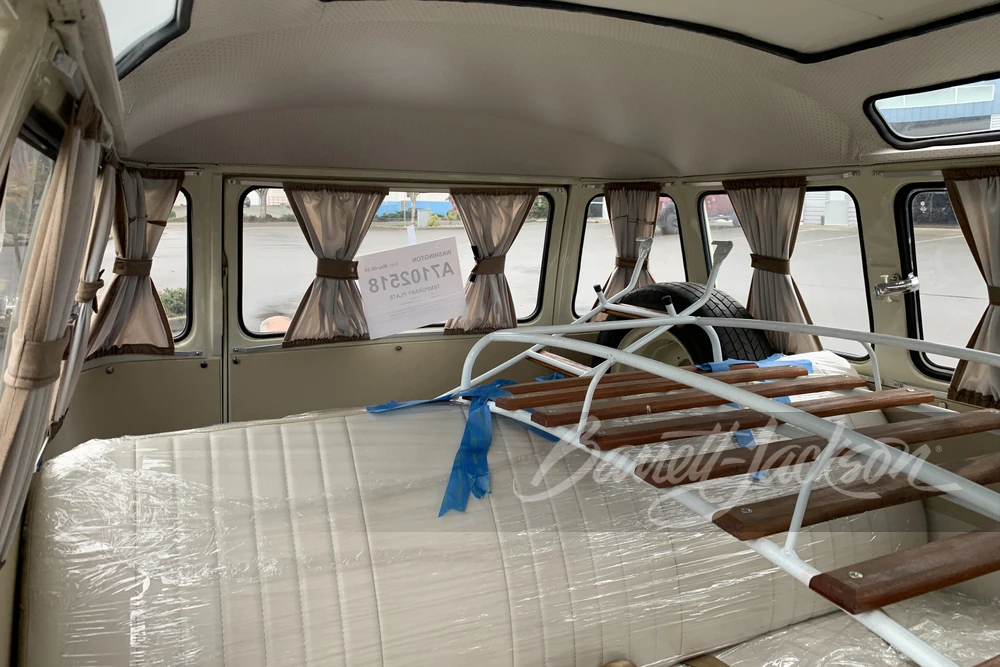1964 Volkswagen Split-Window Bus - Image 9 of 16