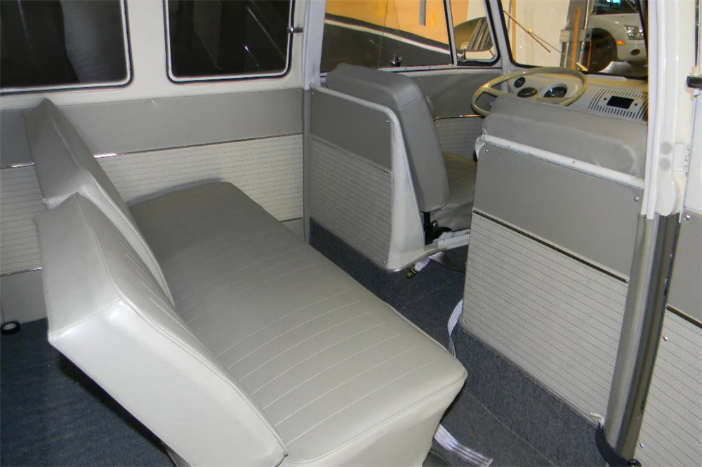 1964 Volkswagen Split-Window Bus - Image 5 of 8