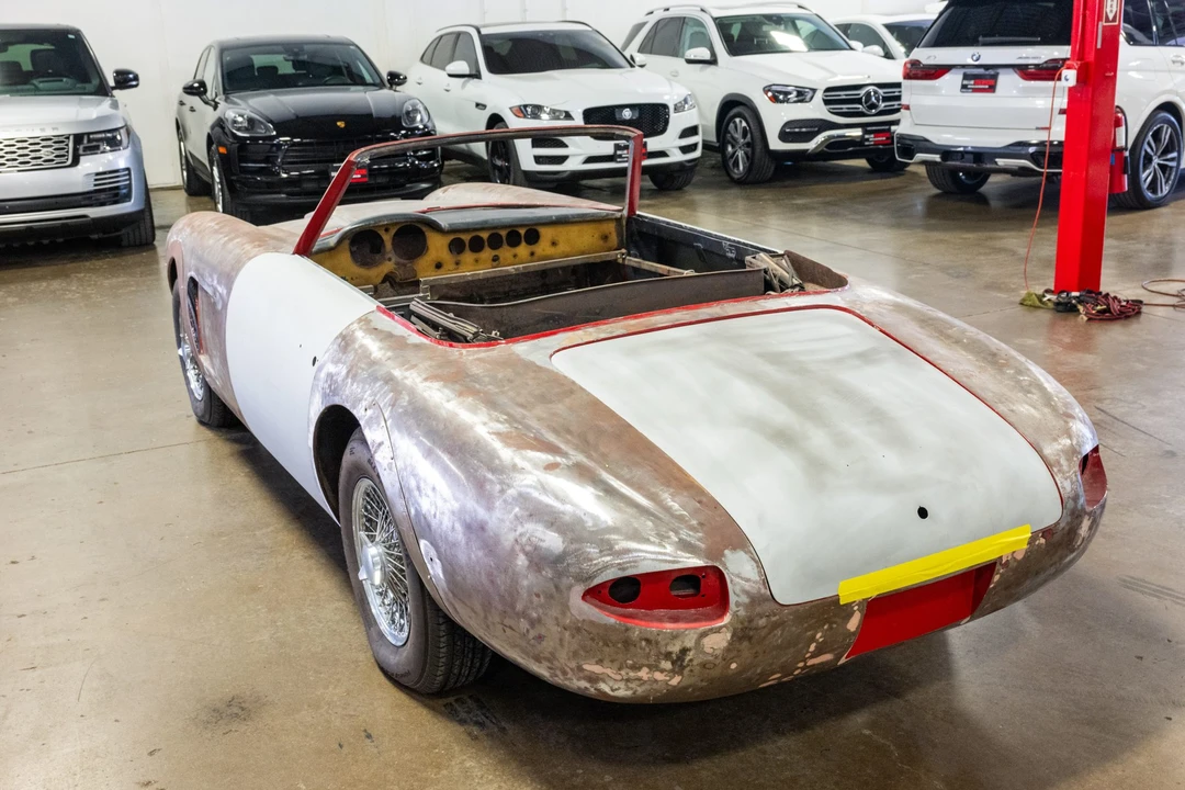 1964 Apollo - Image 3 of 31