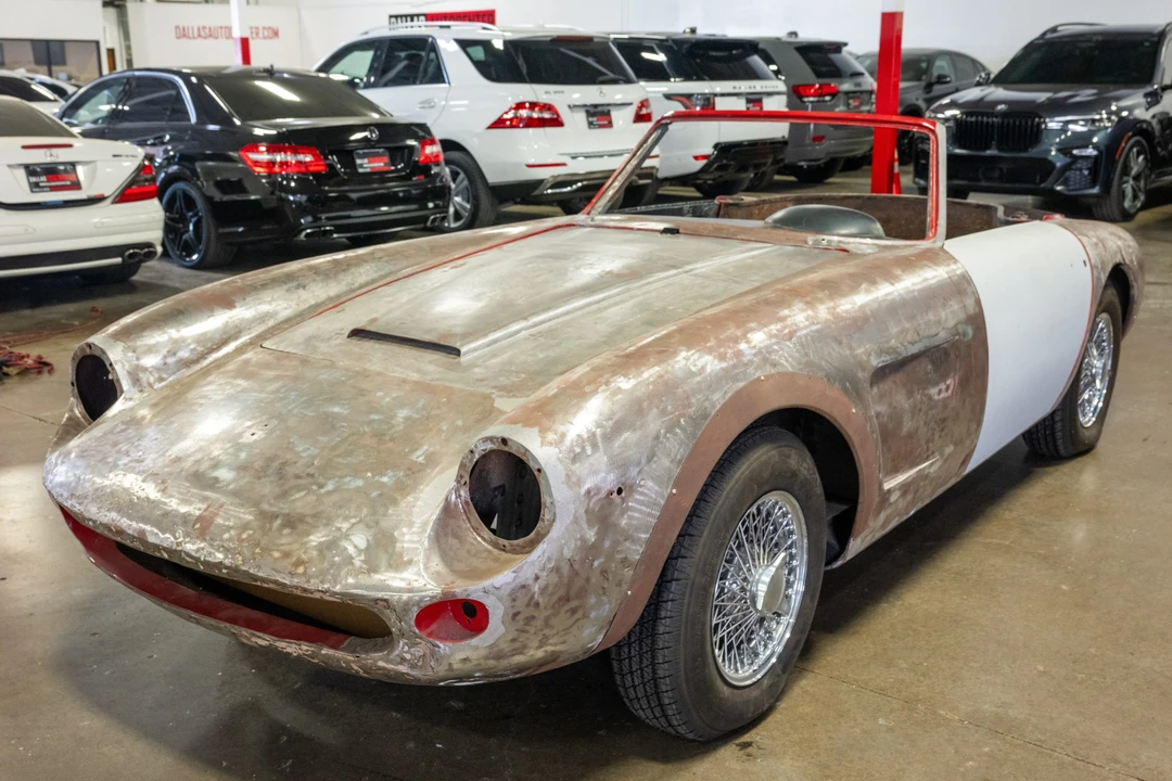 1964 Apollo - Image 3 of 31