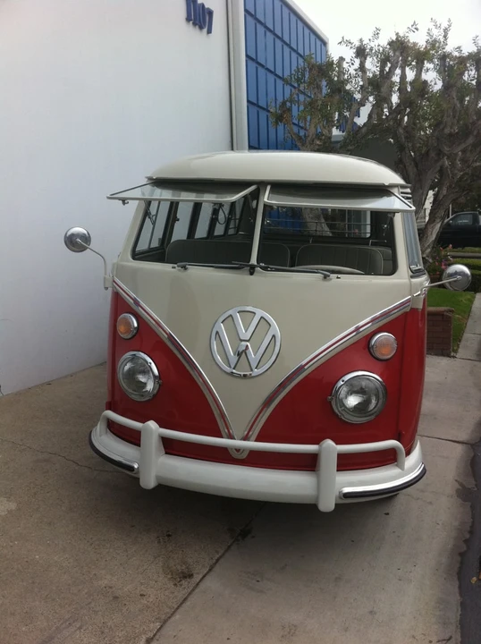 1964 Volkswagen Split-Window Bus - Image 7 of 8