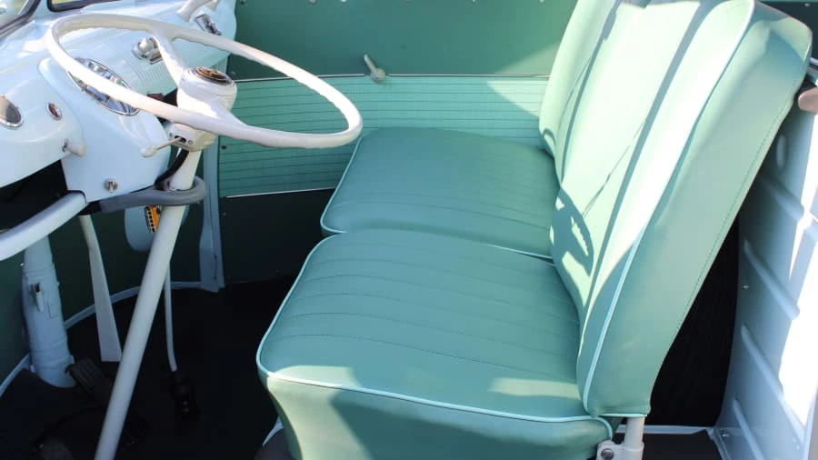 1964 Volkswagen Split-Window Bus - Image 4 of 12