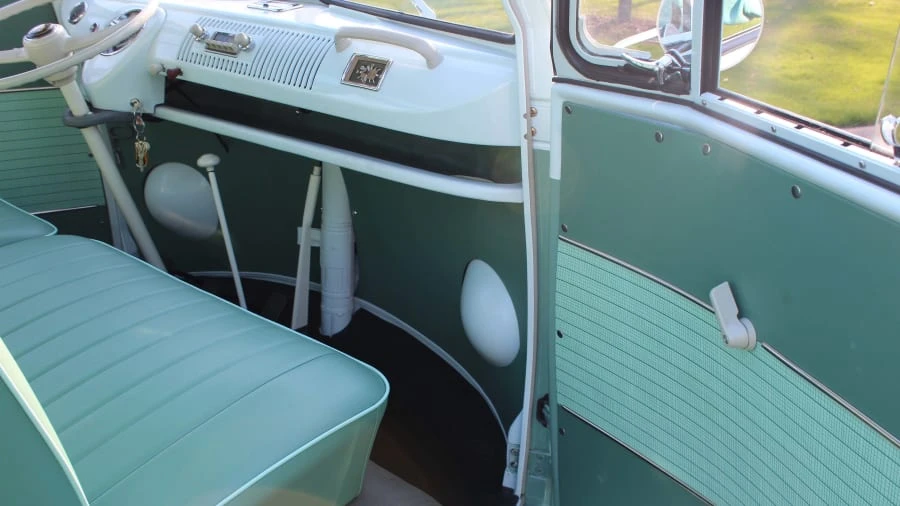 1964 Volkswagen Split-Window Bus - Image 6 of 12