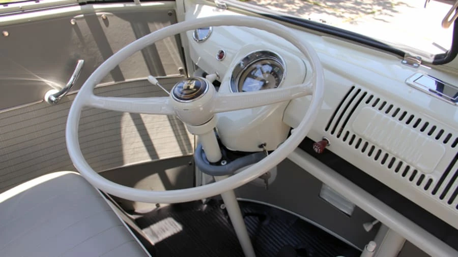 1964 Volkswagen Split-Window Bus - Image 4 of 7