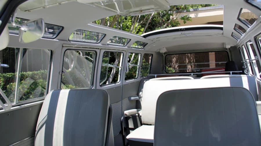 1964 Volkswagen Split-Window Bus - Image 5 of 7