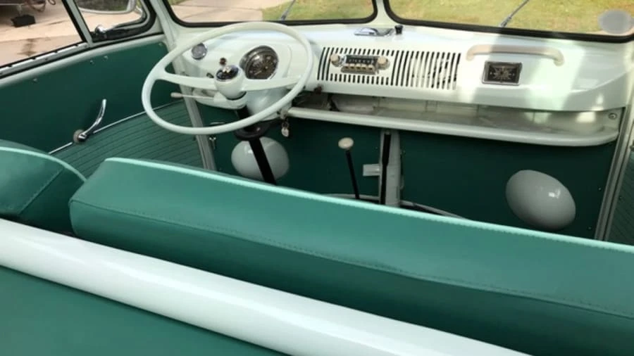 1964 Volkswagen Split-Window Bus - Image 4 of 10