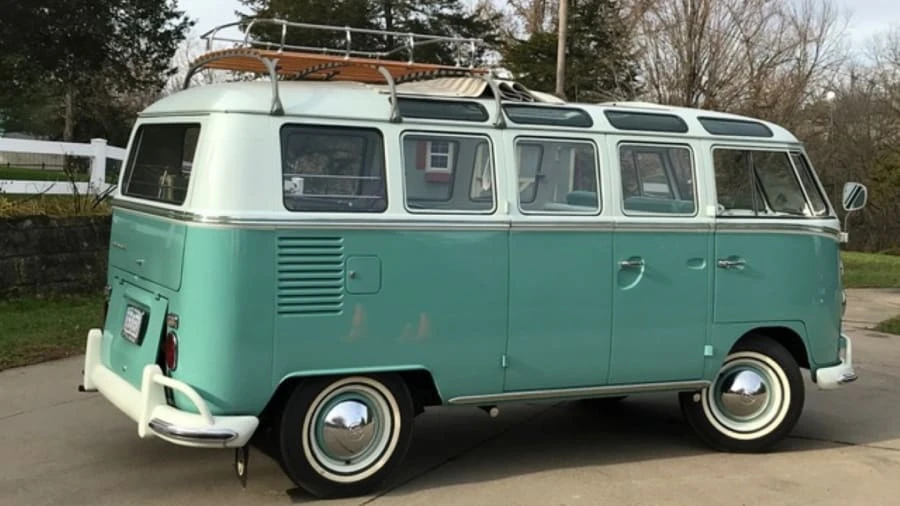 1964 Volkswagen Split-Window Bus - Image 2 of 10