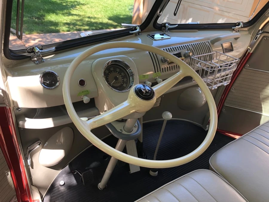 1964 Volkswagen Split-Window Bus - Image 4 of 12