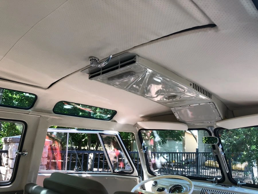 1964 Volkswagen Split-Window Bus - Image 8 of 12
