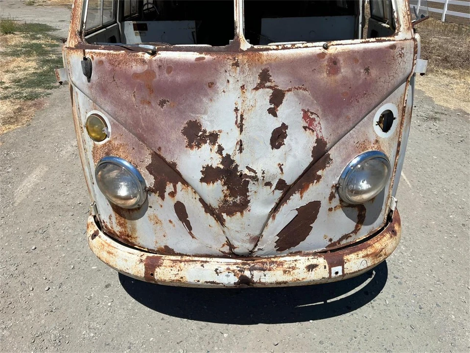 1964 Volkswagen Split-Window Bus - Image 6 of 31