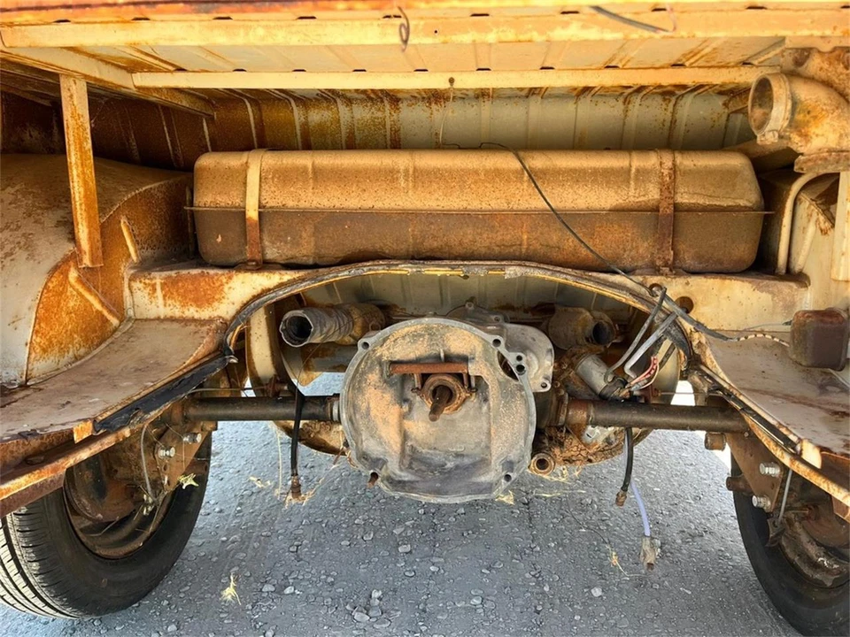 1964 Volkswagen Split-Window Bus - Image 18 of 31