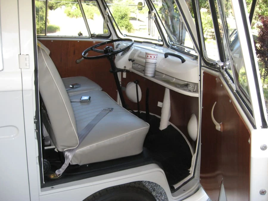 1964 Volkswagen Split-Window Bus - Image 5 of 9