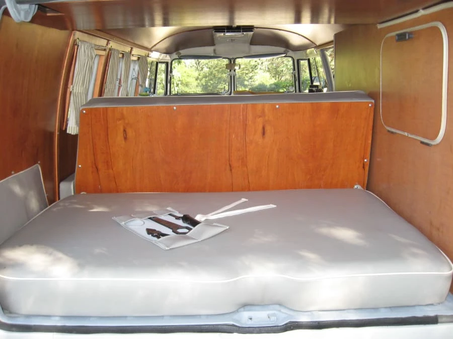 1964 Volkswagen Split-Window Bus - Image 7 of 9