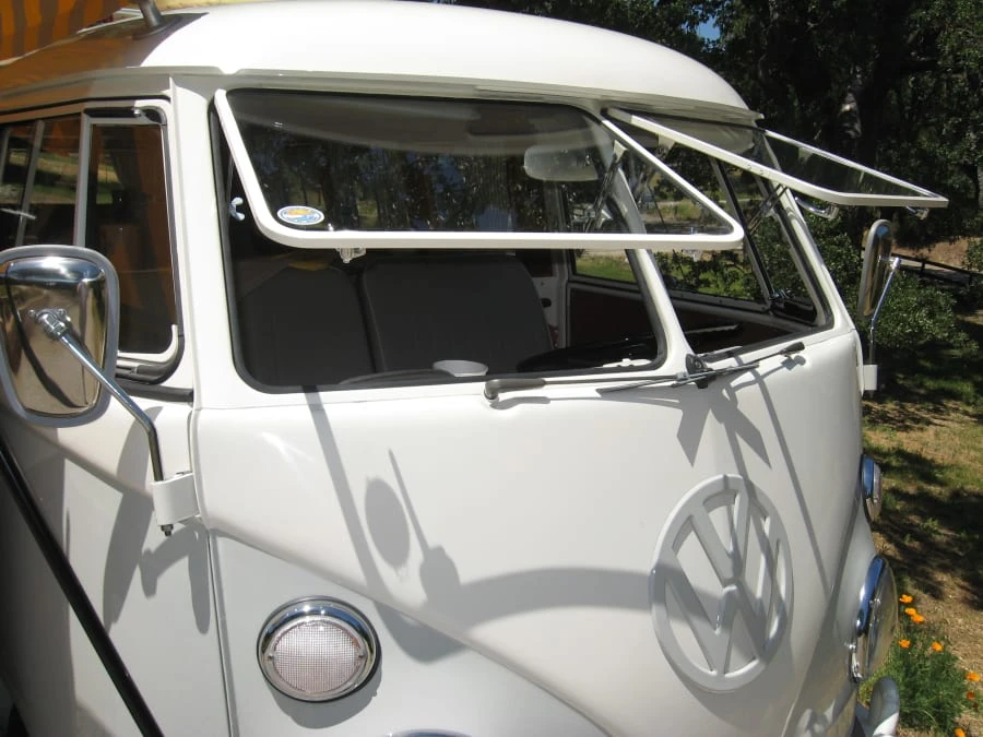 1964 Volkswagen Split-Window Bus - Image 9 of 9