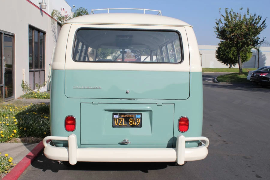 1964 Volkswagen Split-Window Bus - Image 3 of 10